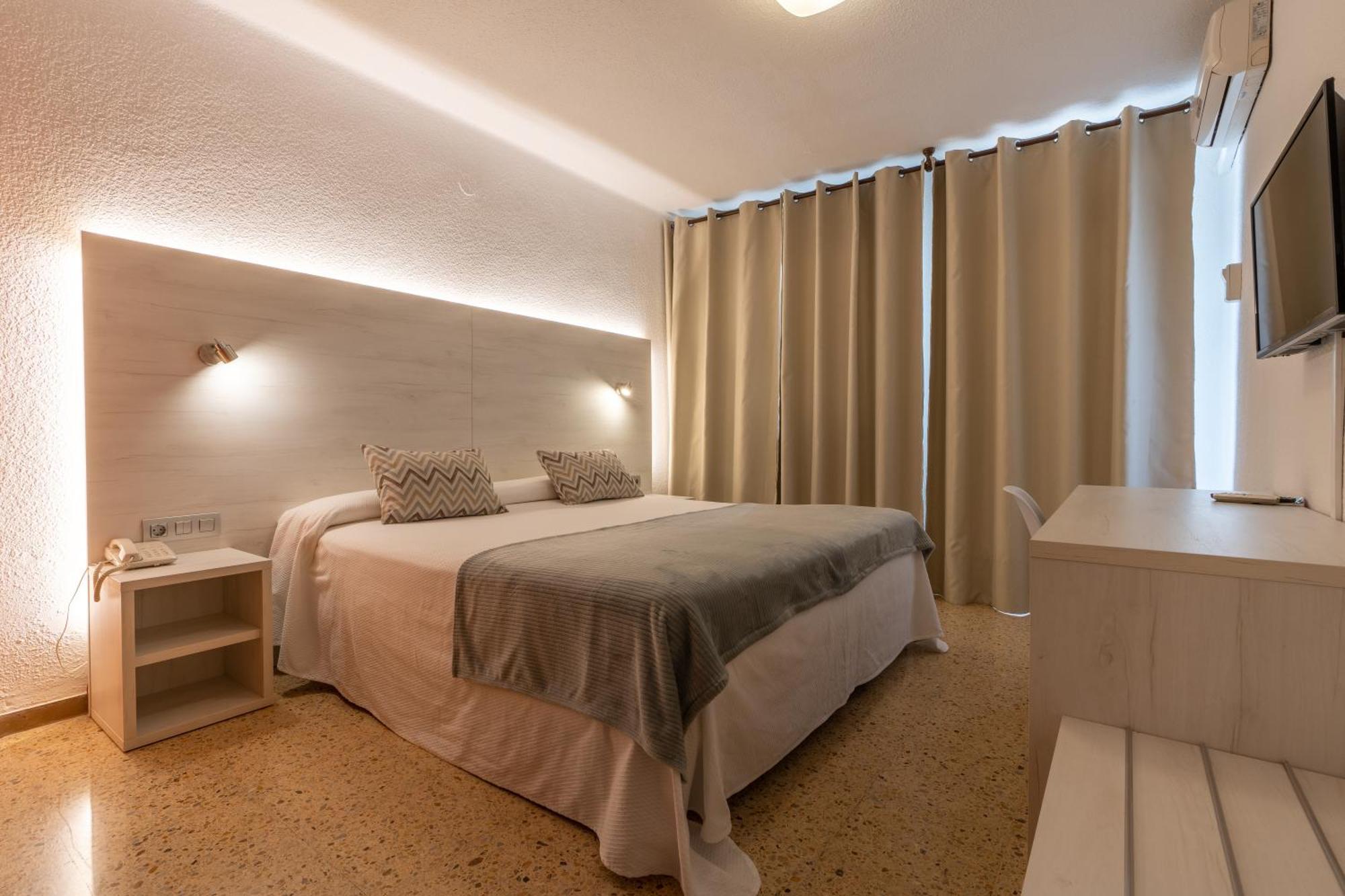 Hotel Ecoavenida Benicàssim Εξωτερικό φωτογραφία